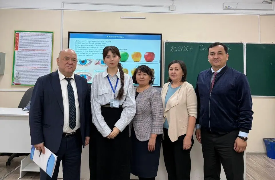 Абай университеті білім алушысының ашық сабағы жоғары деңгейде өтті